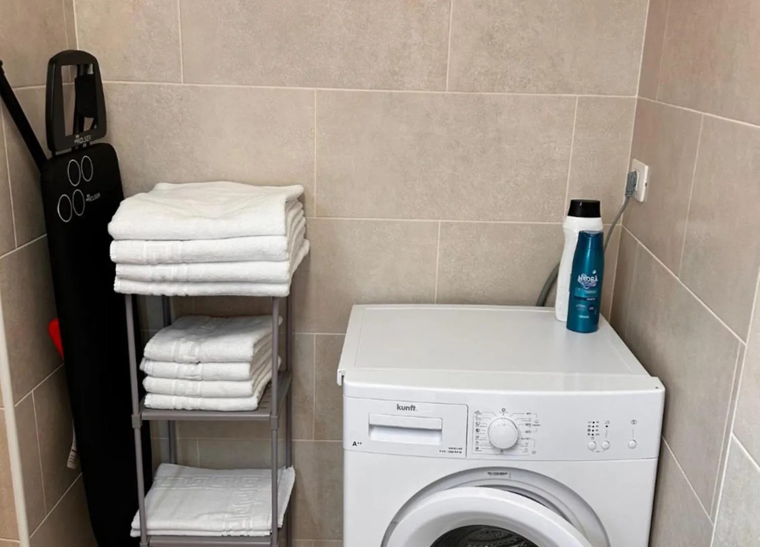 Apartamento En Los Cristianos 2 Habitaciones 4 Huespedes Vv Elenita Spagna